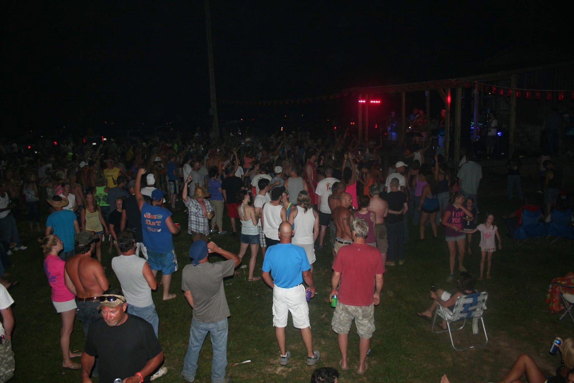 Crowd gathered in front of the stage on a holiday weekend