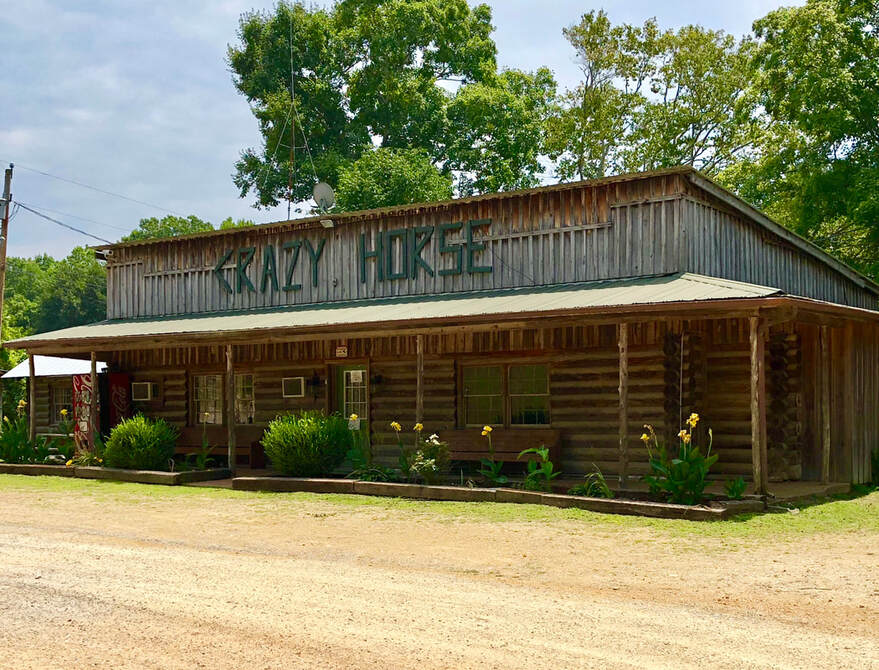 Cabins - CRAZY HORSE